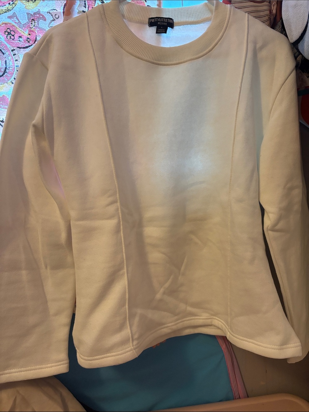 PrettyLittleThing Petite Cream Crewneck Sweatshirt